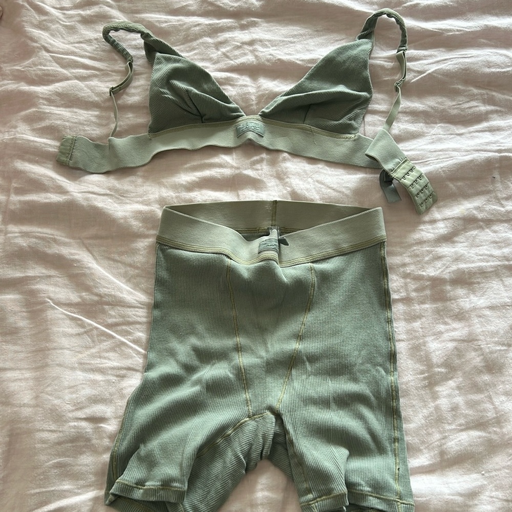 Green skims bra short set size xs
